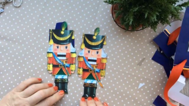 Бумажный щелкунчик. МК по изготовлению игрушки смотреть онлайн