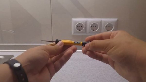 Мини-отвертка со шлицем Torx (T5, звёздообразная шестилучевая, торкс) [Распаковка с GearBest]