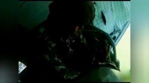 Первый прыжок с парашютом курсанта ВДВ пошел не по его  плану, выкинули из самолёта