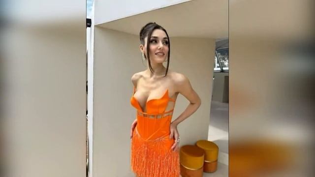 Cuando Hande Erçel escuchó lo que dijo Hakan en el primer minuto del nuevo año, lo cubrió de besos. смотреть онлайн