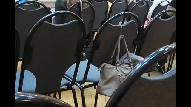 Муж Вывез Деревенскую Жену в Люди/Прямо В Кремль смотреть онлайн