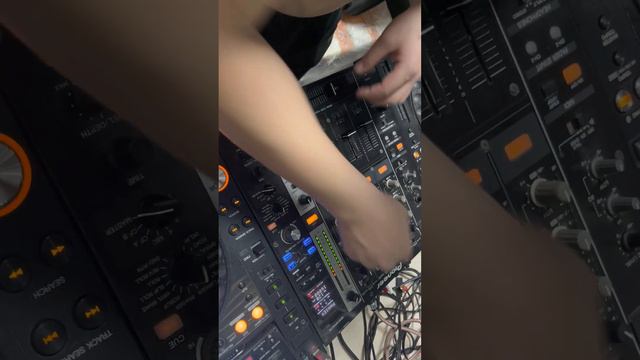 Микшер djm750 б/у свободен для заказа смотреть онлайн
