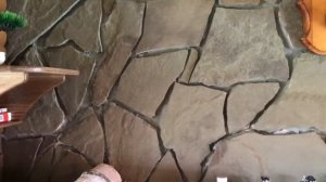 На что клеить природный камень ?