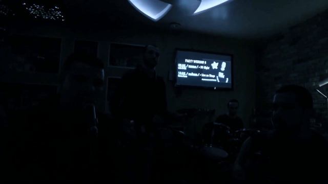 Bad Foundation - Stop Crying Your Heart Out (Cover) смотреть онлайн