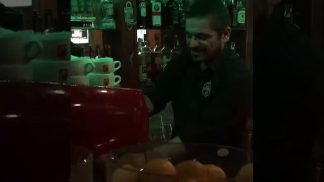 В Сербии любят русских / Ruska muzika Pabas Pub Sombor смотреть онлайн