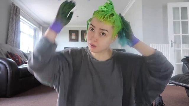 GREEN HAIR with Crazy Color Lime Twist смотреть онлайн