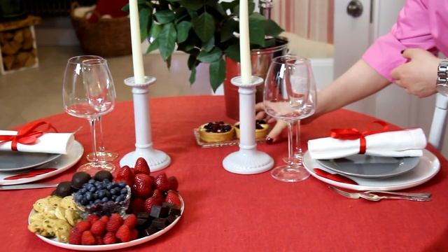 Сервировка стола ко дню Святого Валентина