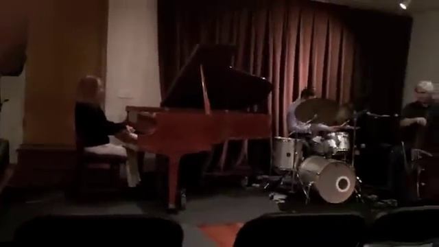 Kevin Norton Connie Crothers "Out of Nowhere" смотреть онлайн