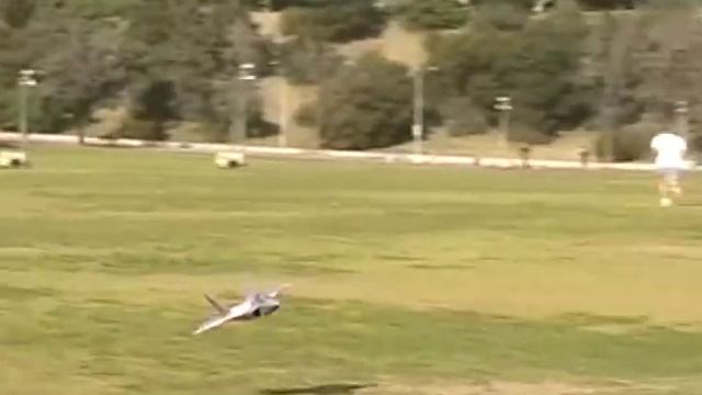 RC F-22 EDF Thrust Vectoring смотреть онлайн