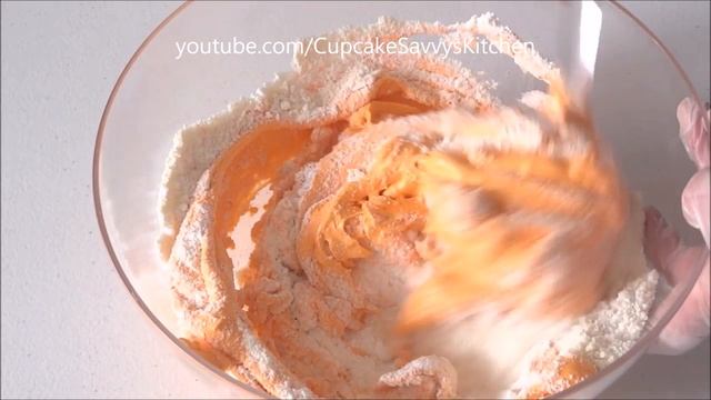 No Resting! Choc Orange French Macarons - Halloween Macarons! смотреть онлайн