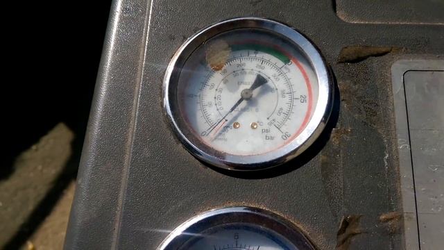 Saab 900 - Air Conditioning Recharge / Regas / Service смотреть онлайн