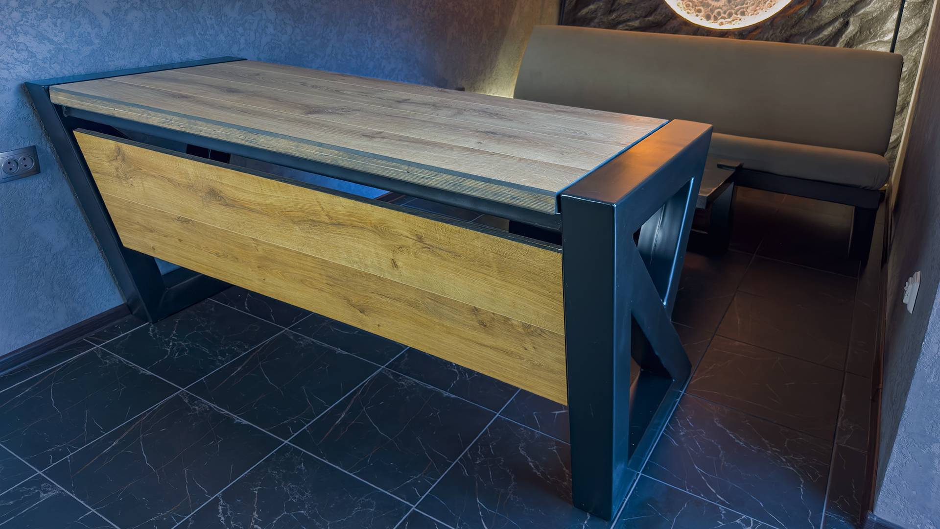 Сделал компьютерный стол мечты своими руками смотреть онлайн