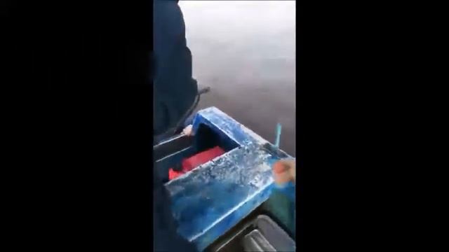 Провалился под лёд. И утонул бы — если бы не Марат Чепурных смотреть онлайн