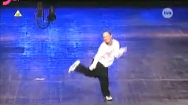 Это выступление меня сразило! 11 летний поппер смотреть онлайн