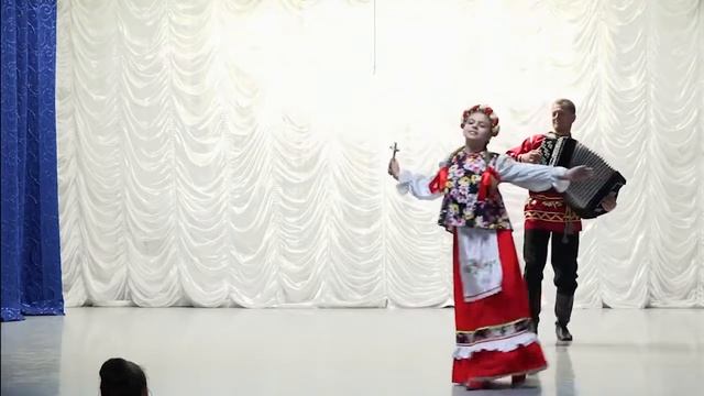 «Эх бубенчики-колокольчики» муз. В. Горячих, сл. В. Елисеевой смотреть онлайн