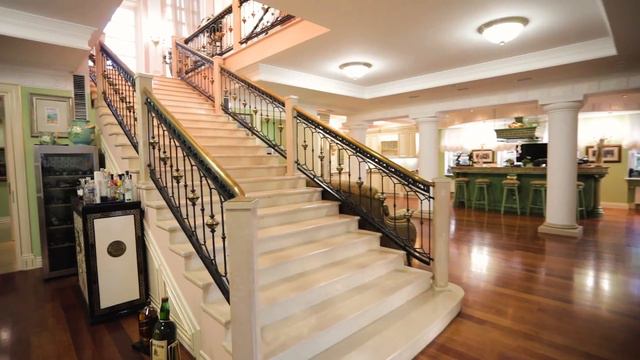 Видовая, Изысканная президент-вилла («Signature villa») Форос смотреть онлайн