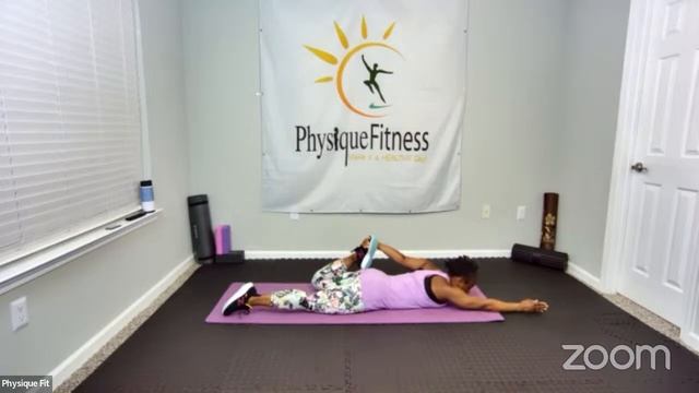 ☀️Wake Up Workout☀️ w PHYSIQUE! Core. Balance. Stretching. - 45 min. Low Intensity смотреть онлайн
