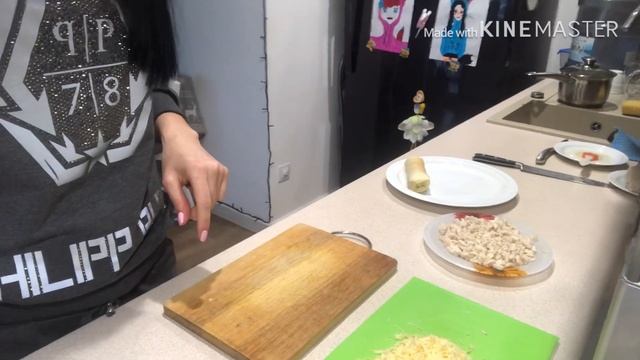 ВЛОГ/УБОРКА/БЛИНЧИКИ С КУРИЦЕЙ И СЫРОМ/ПОЙМАЛА С ПОЛИЧНЫМ/ЗАБАВНЫЕ ДИВОТНЫЕ смотреть онлайн