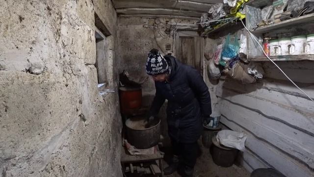 ЯК ГОДУВАТИ КУРЕЙ ЩОБ ГАРНО НЕСЛИСЯ? смотреть онлайн