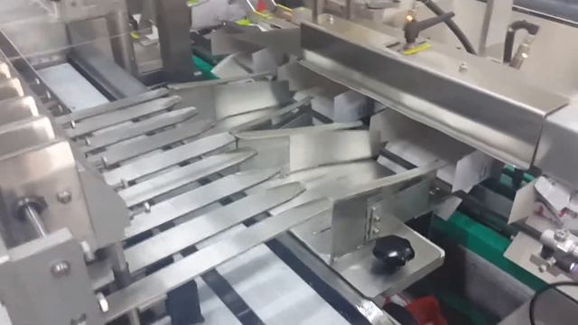 Автоматическая упаковка батончиков ,мюсли ,гемотагена,шоколадок в картонные шоу боксы по 12 шт смотреть онлайн