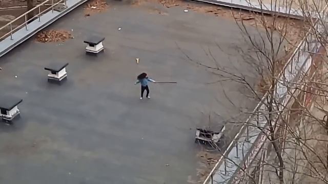 Ребенок на крыше смотреть онлайн