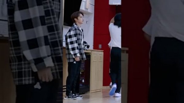 [MINHO FOCUS] Stray Kids  소리꾼 'Thunderous'  Dance Practice Video