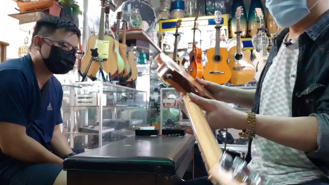 เช็คกีตาร์ก่อนซอม,โม Ibanez k.จุ่น เปิดเช็คทุกจุด смотреть онлайн