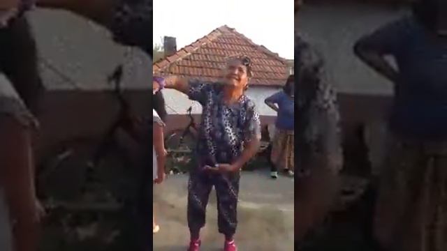 Бабуля... (Помогите найти эту песню)?! смотреть онлайн