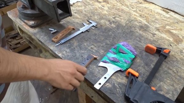 Old Rusty Butcher Cleaver Restoration