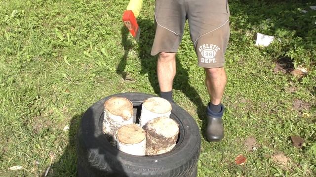 Как быстро колоть дрова топором. СУПЕРметод! смотреть онлайн