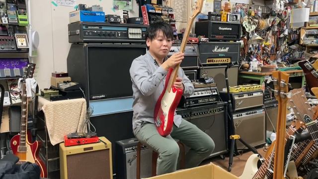 どうしようかSquier BRONCO BASS(part1) смотреть онлайн