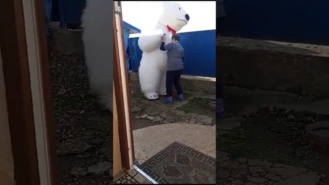 Мишка Умка поздравляет С Днём Матери, ст. преградная урупский район. смотреть онлайн