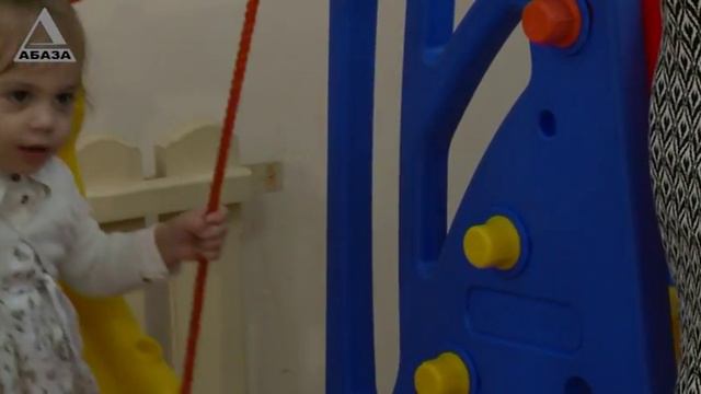 КБФ "Ашана" открыл сбор средств для Нелли Ахуба смотреть онлайн