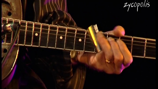 John Hammond - Walking Blues - LIVE HD смотреть онлайн