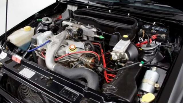 Ford Escort RS Turbo: O Escort de briga смотреть онлайн