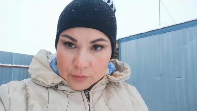 ?Кормление телят комбикорм, овёс. Опять спасаем козу. Козы, коровы, телята, куры. ? смотреть онлайн