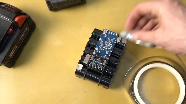 Ремонт шуруповерта Milwaukee Fuel M18 - это сложно? смотреть онлайн