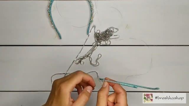 Тонкий ободок из стразовой цепочки своими руками смотреть онлайн