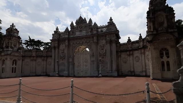 Дворец Долмабахче (Стамбул, Турция) смотреть онлайн