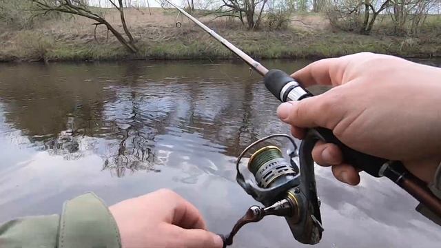 Рыбалка на голавля, проверка места летней рыбалки смотреть онлайн