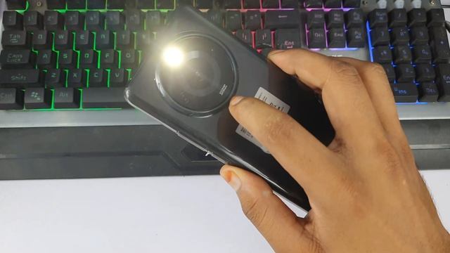 realme 11 Pro Plus call flash light setting/realme 11 Pro me call aane per flash light kaise jalaye смотреть онлайн