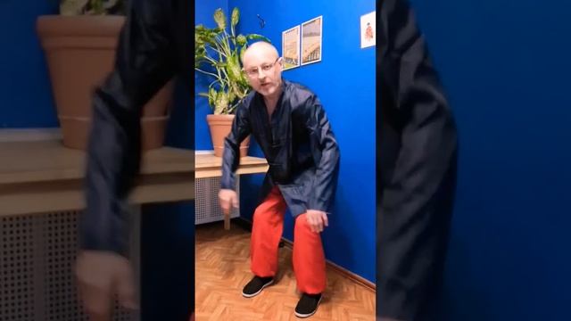 Упражнения для коленных суставов. Часть 8/9 (цигун).