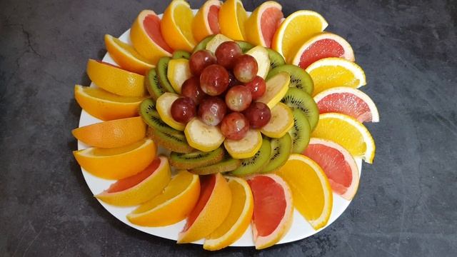 Пироги с фруктовым вареньем и сливками