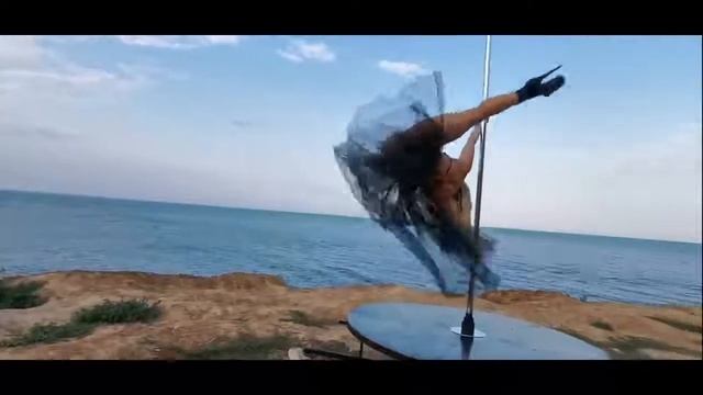 Pole Dance - Artist Sokolova Anastasia смотреть онлайн