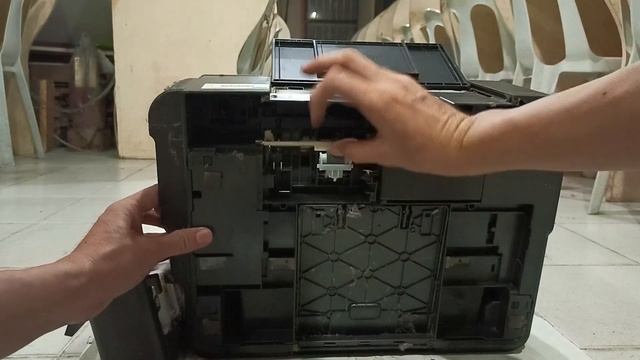 How To Replace Paper Pick-Up Roller in Epson L210 Printer? смотреть онлайн