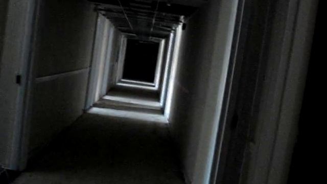 Abandoned Hotel смотреть онлайн