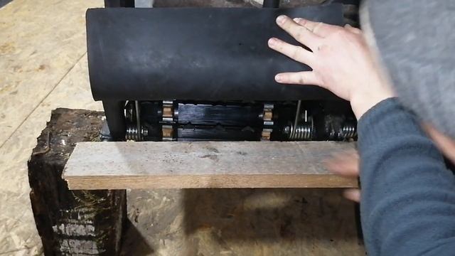 Снегоход Буран. Регулировка (натяжка) гусениц снегохода! смотреть онлайн