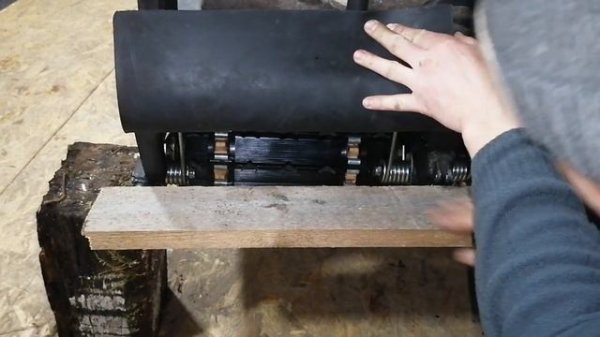 Снегоход Буран. Регулировка (натяжка) гусениц снегохода!