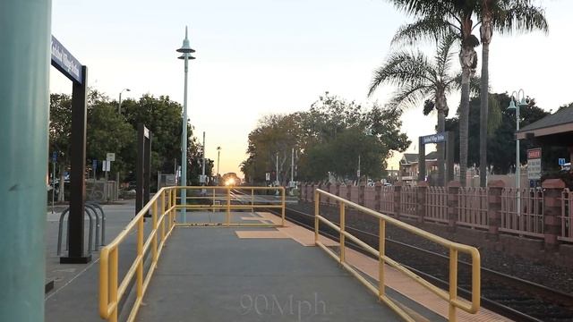 FAST Coaster & Amtrak Trains In Carlsbad California ft. California Train Guy & San ClementeRP смотреть онлайн