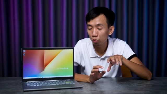 Trên tay ASUS VivoBook S14 S433: thiết kế thời trang, mỏng nhẹ, thời lượng pin tốt смотреть онлайн